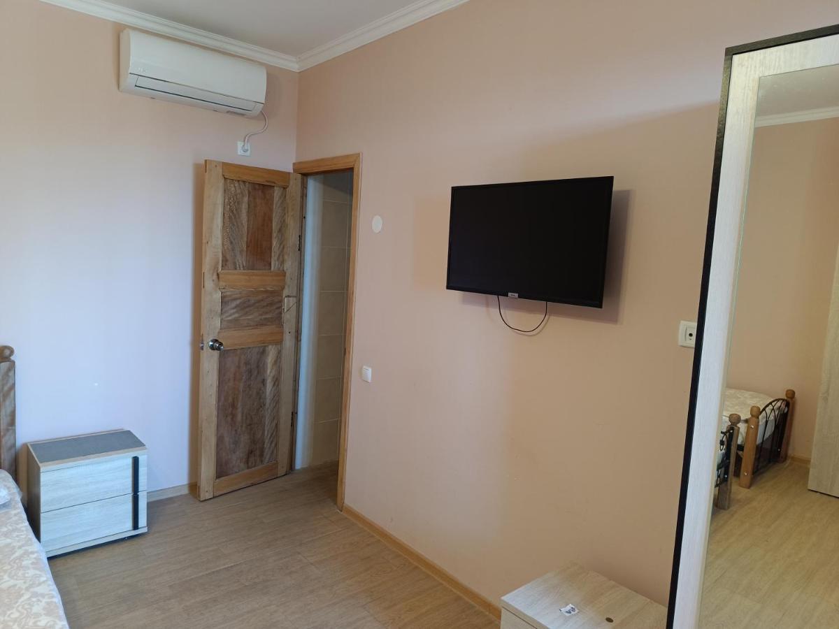 Inzhir Guest House New Athos Exterior photo
