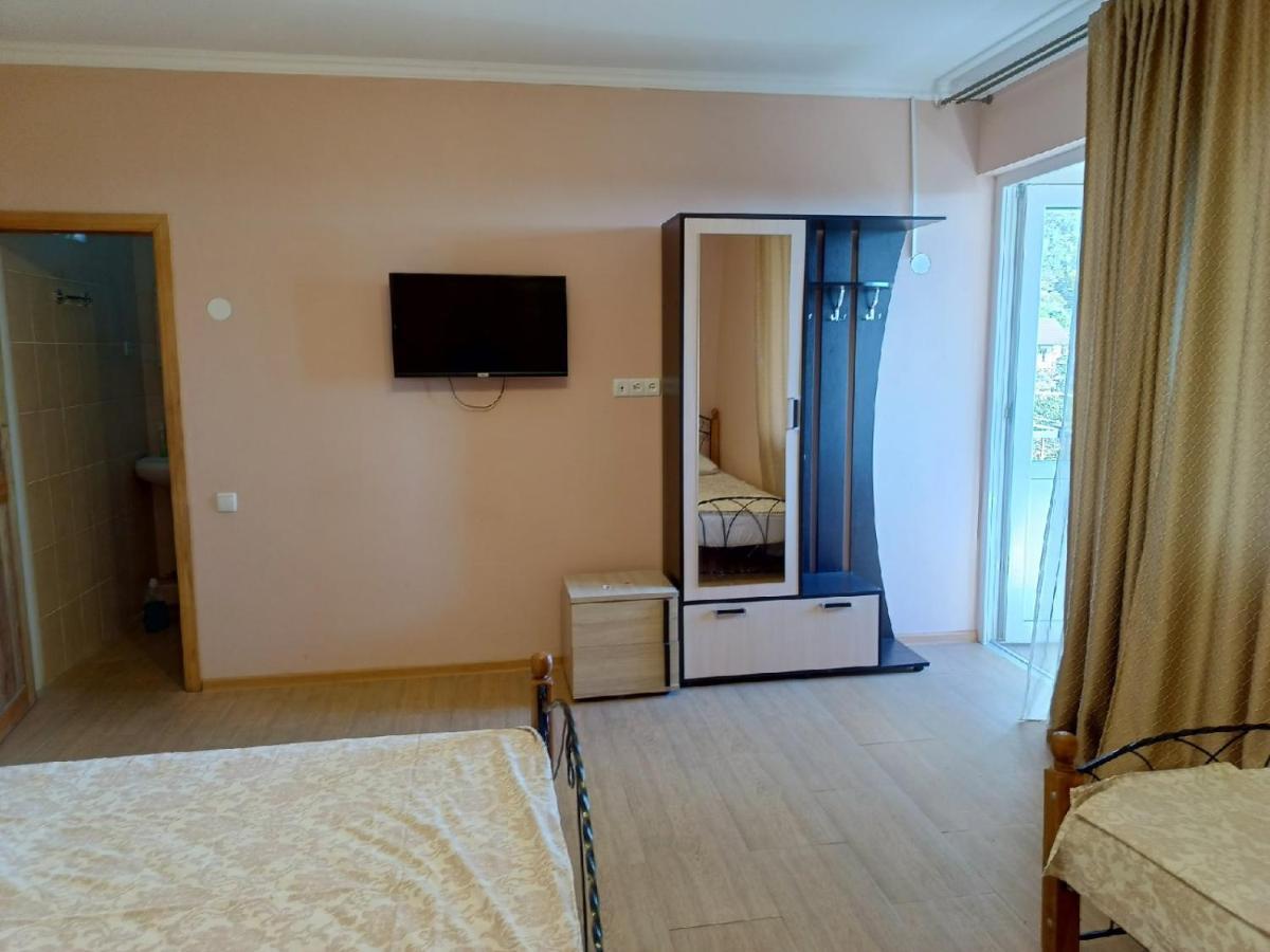 Inzhir Guest House New Athos Exterior photo